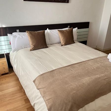 Apartamento En Zaragoza3 Exteriör bild